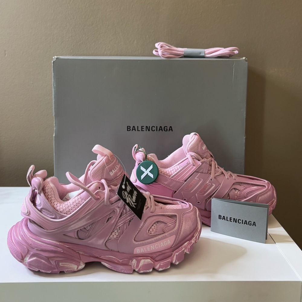 New Balenciaga Pink Track Sneaker - Picture 2 of 9
